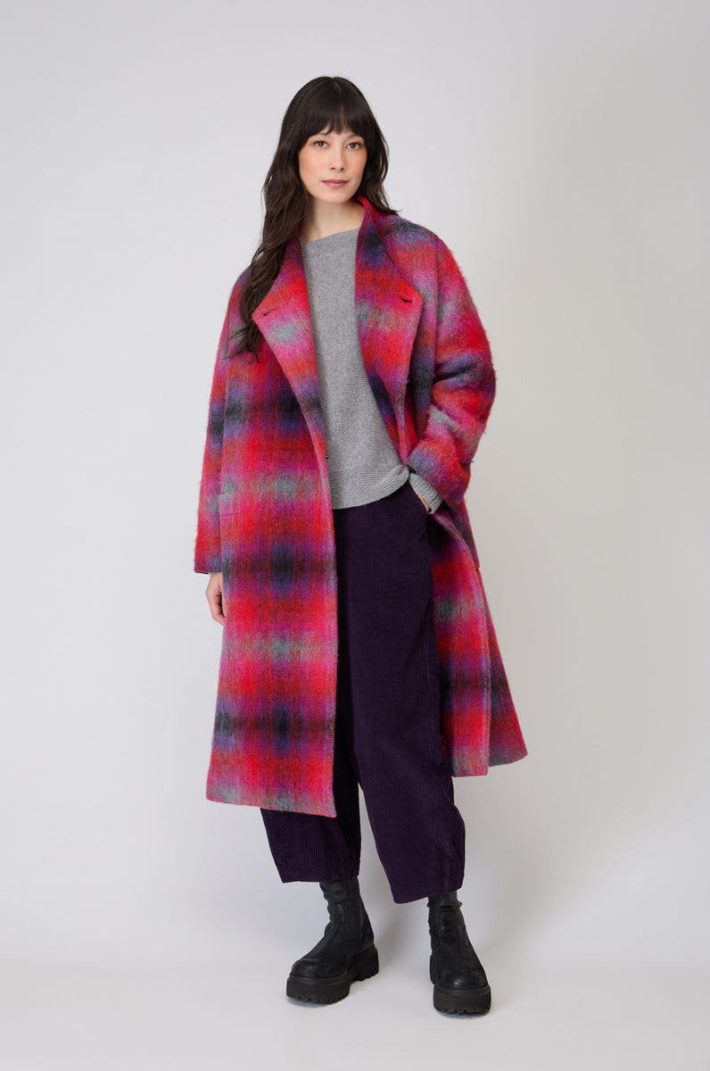 Dress Bright Plaid Coat And Just Like That S02 Carrie Bradshaw