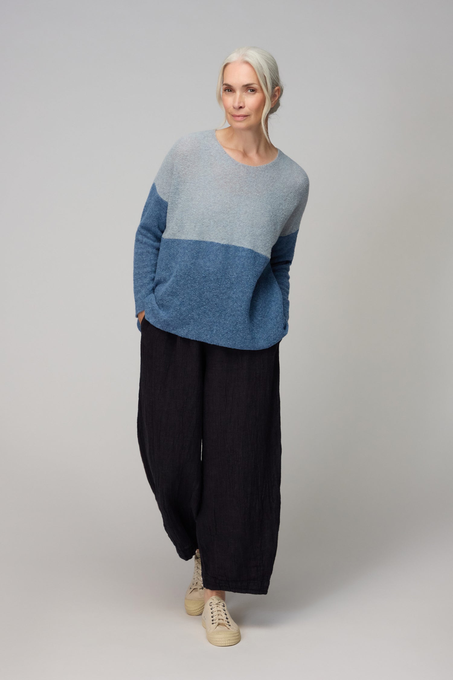 Two Tone Scoop Pale Blue Neck Knit