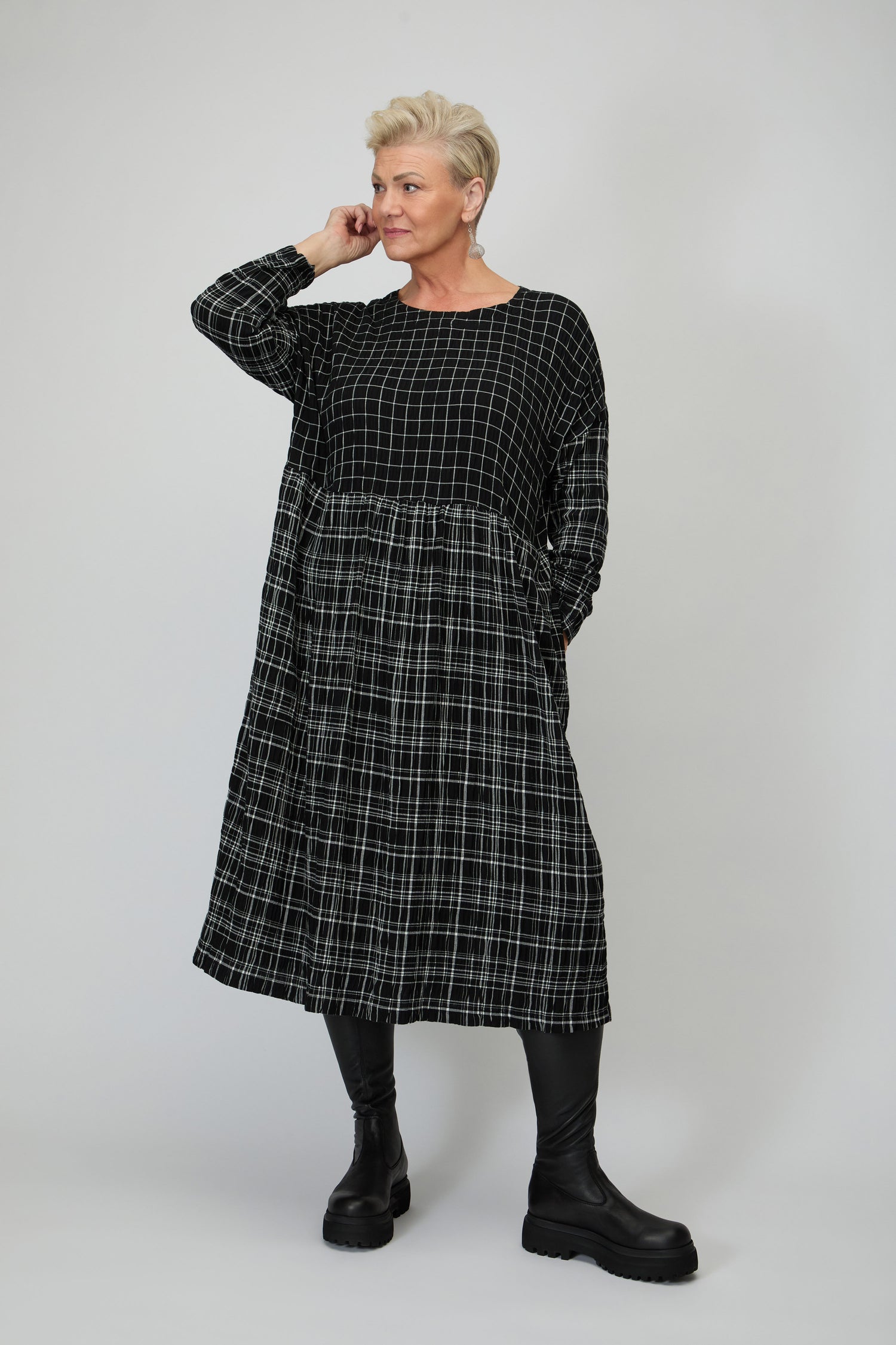 Crinkle Window Check Dress