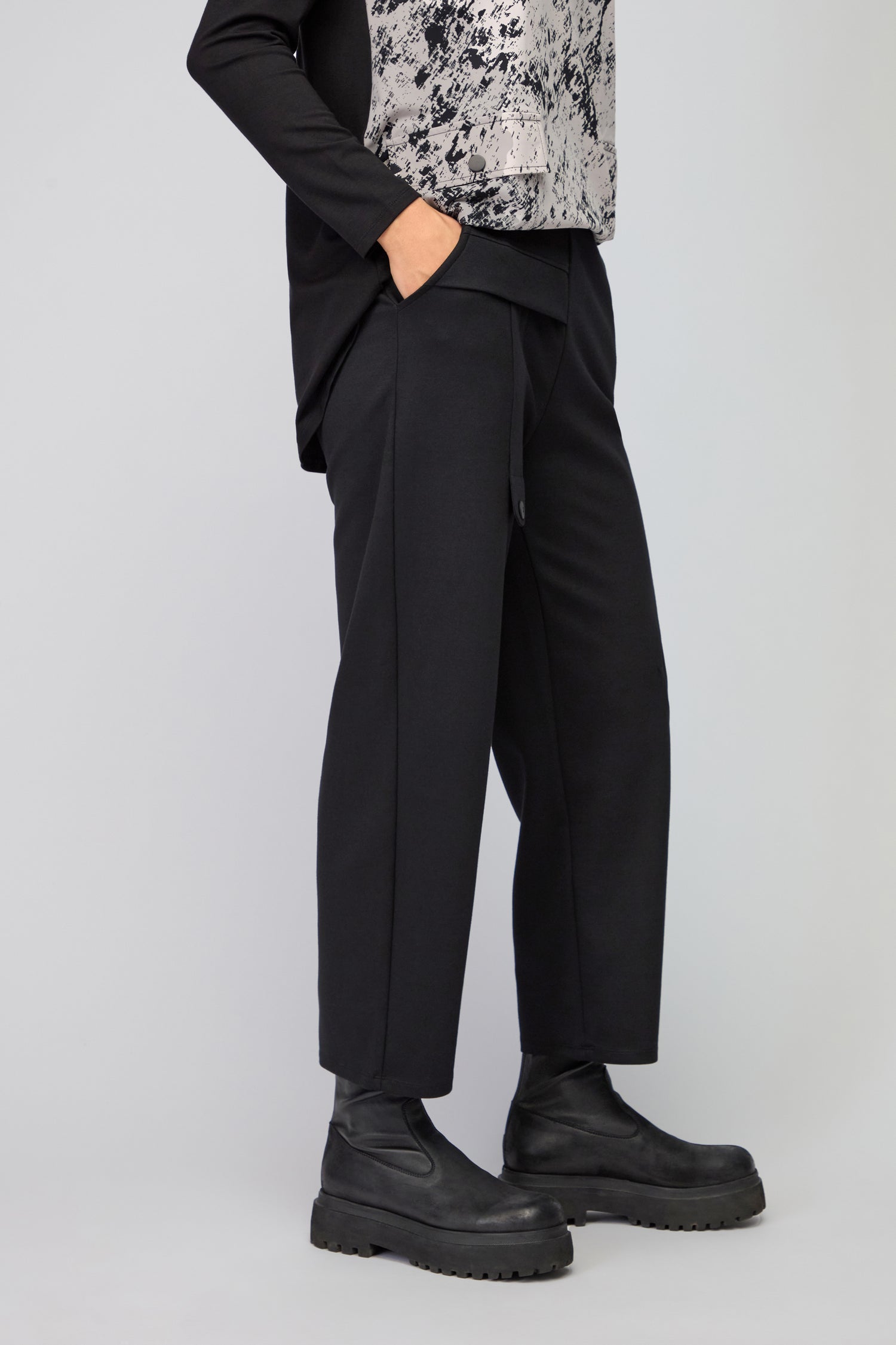 Tab Detail Ponte Trouser