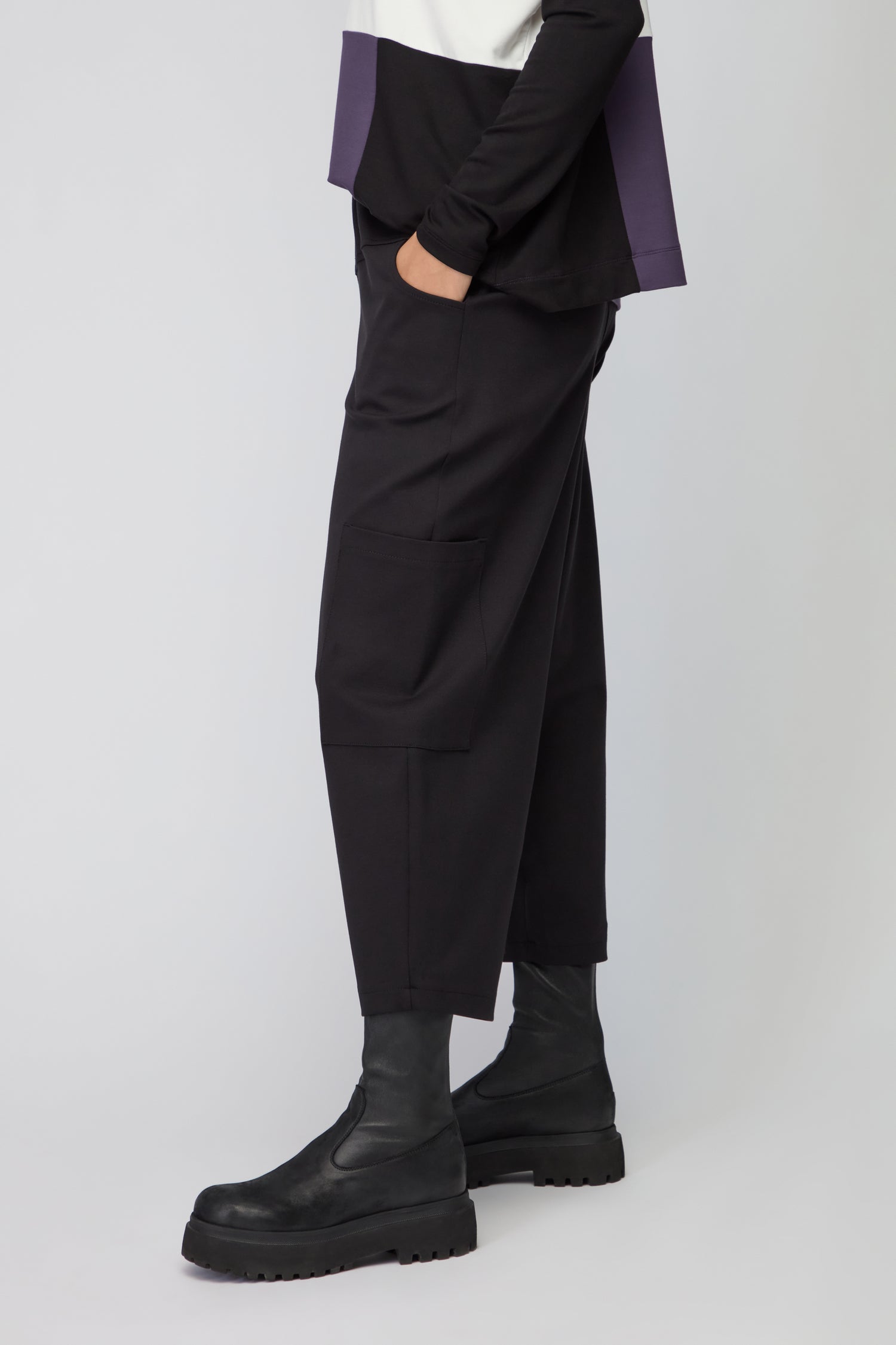 Side Pocket Ponte Trouser