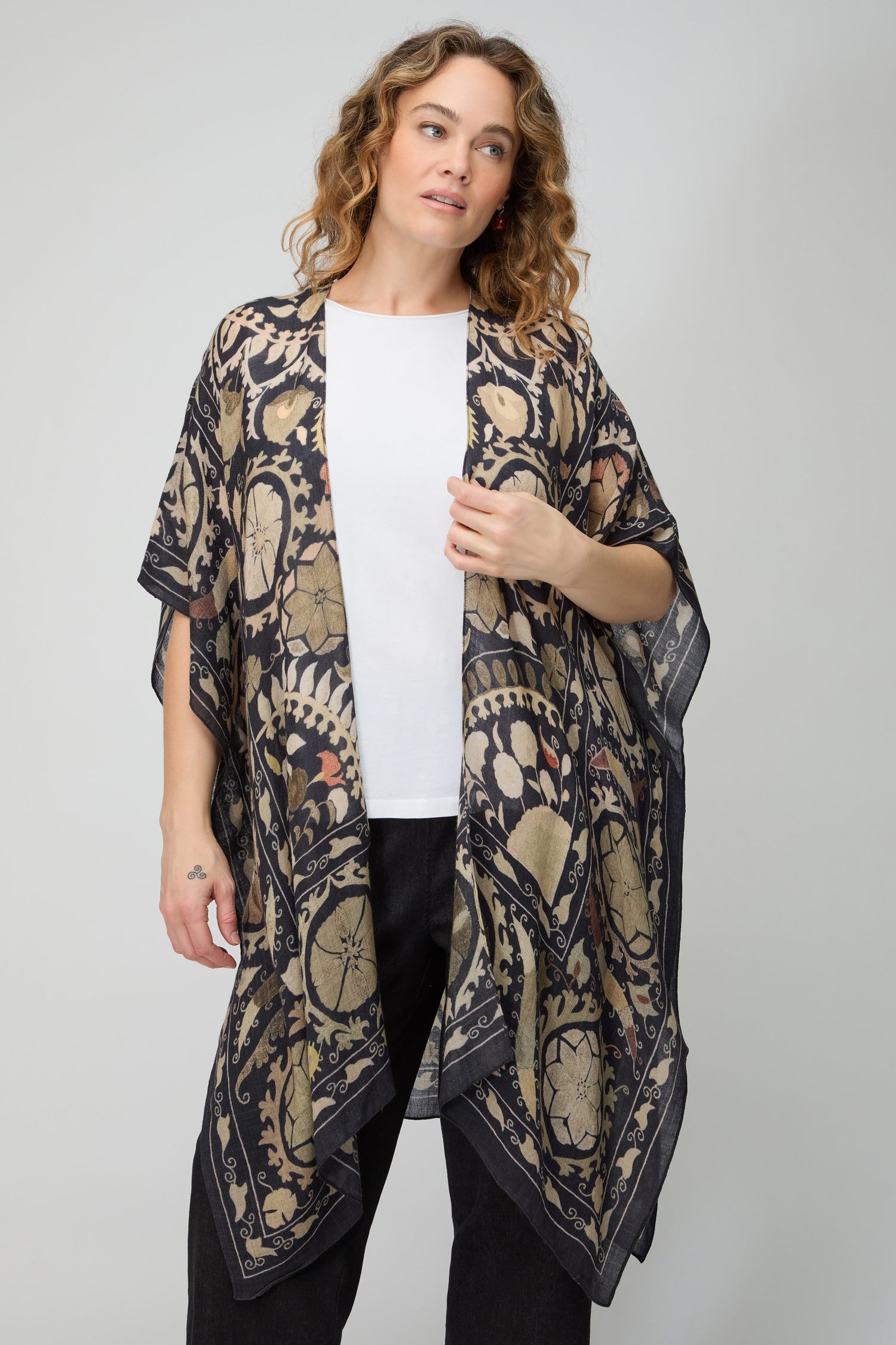 Suzani Print Wool Throwover