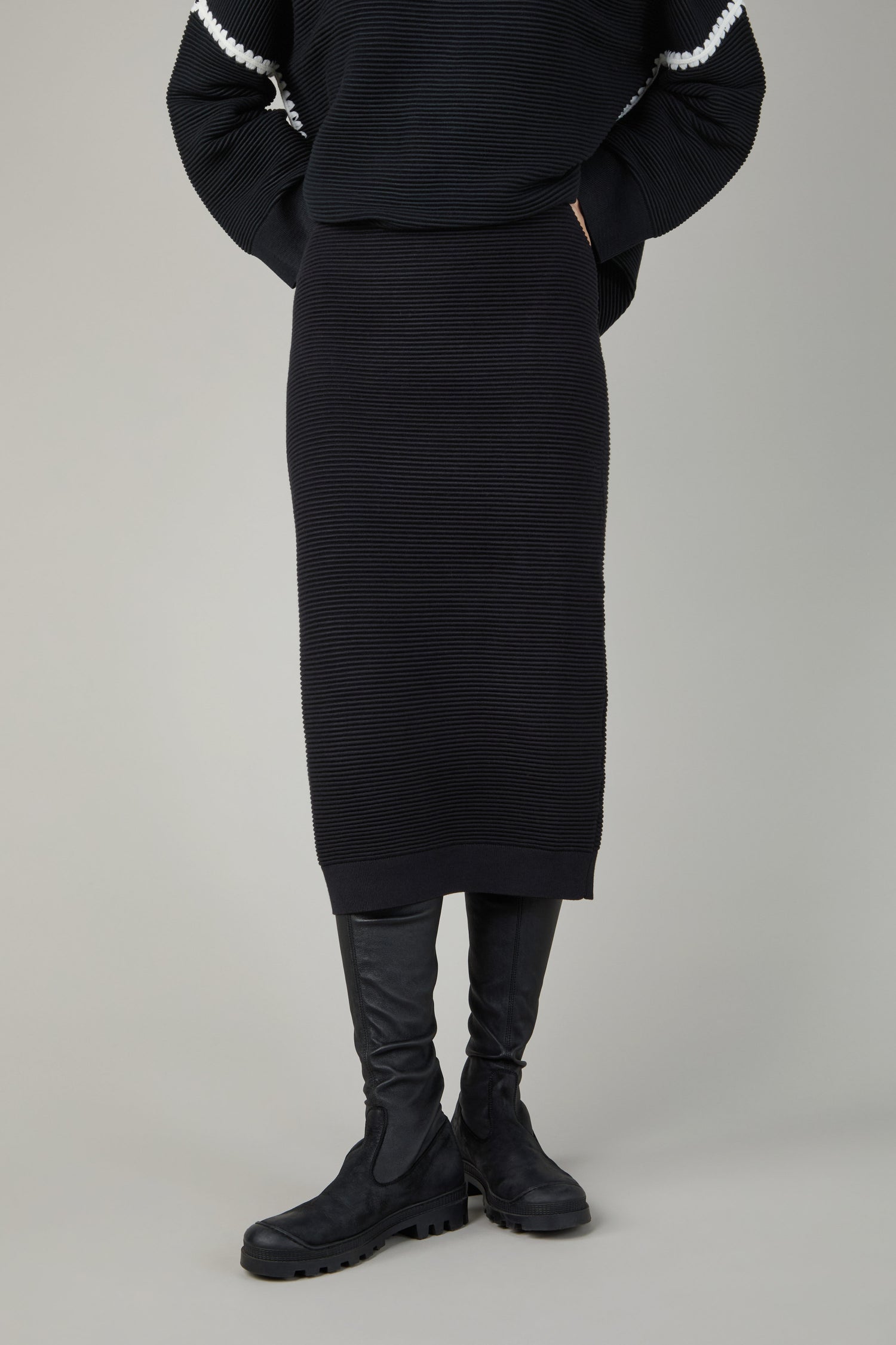 Black Ribbed Tube Skirt