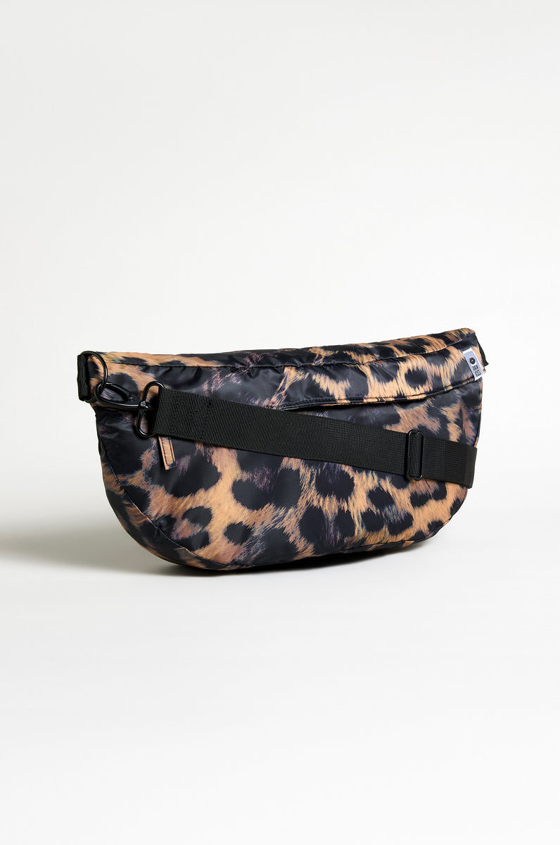 Dark Leopard Cross Body Bag – Sahara