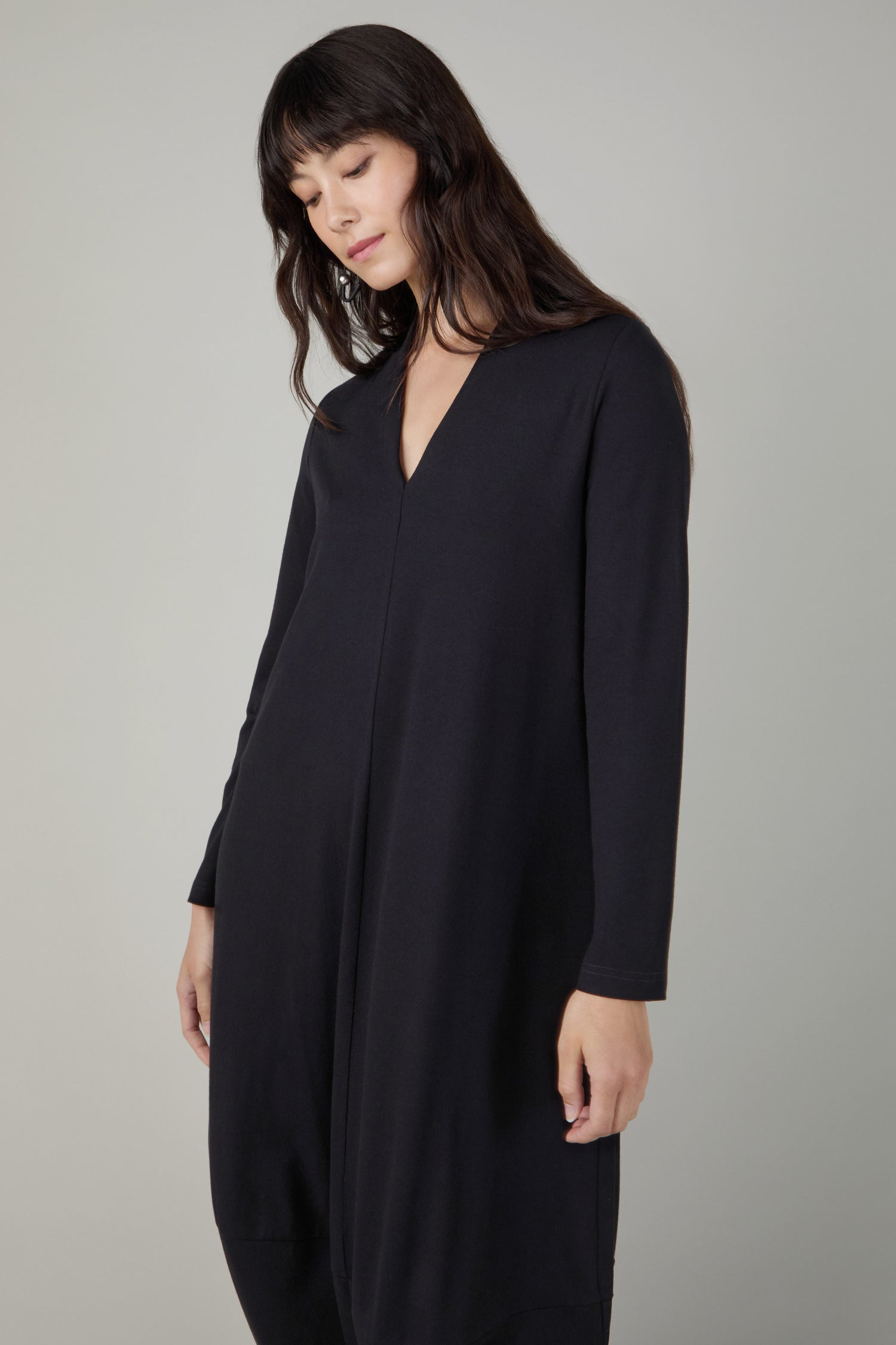 Fluid Crepe V Neck Black Bubble Dress