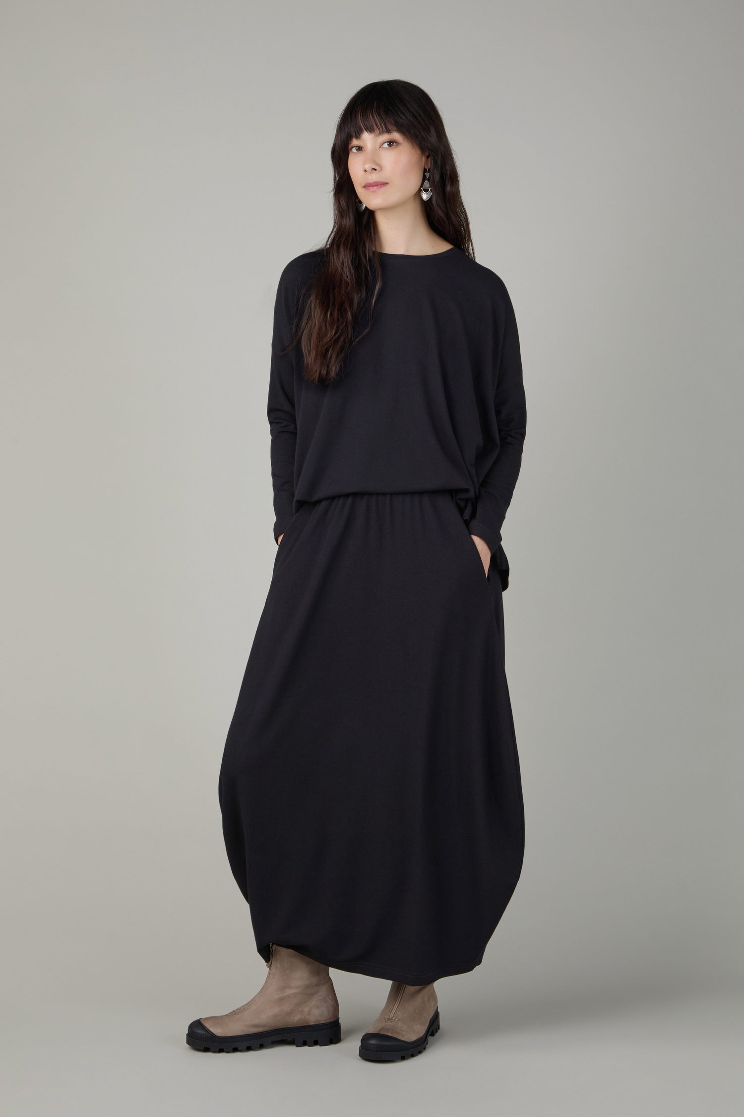 Fluid Crepe Black Bubble Skirt