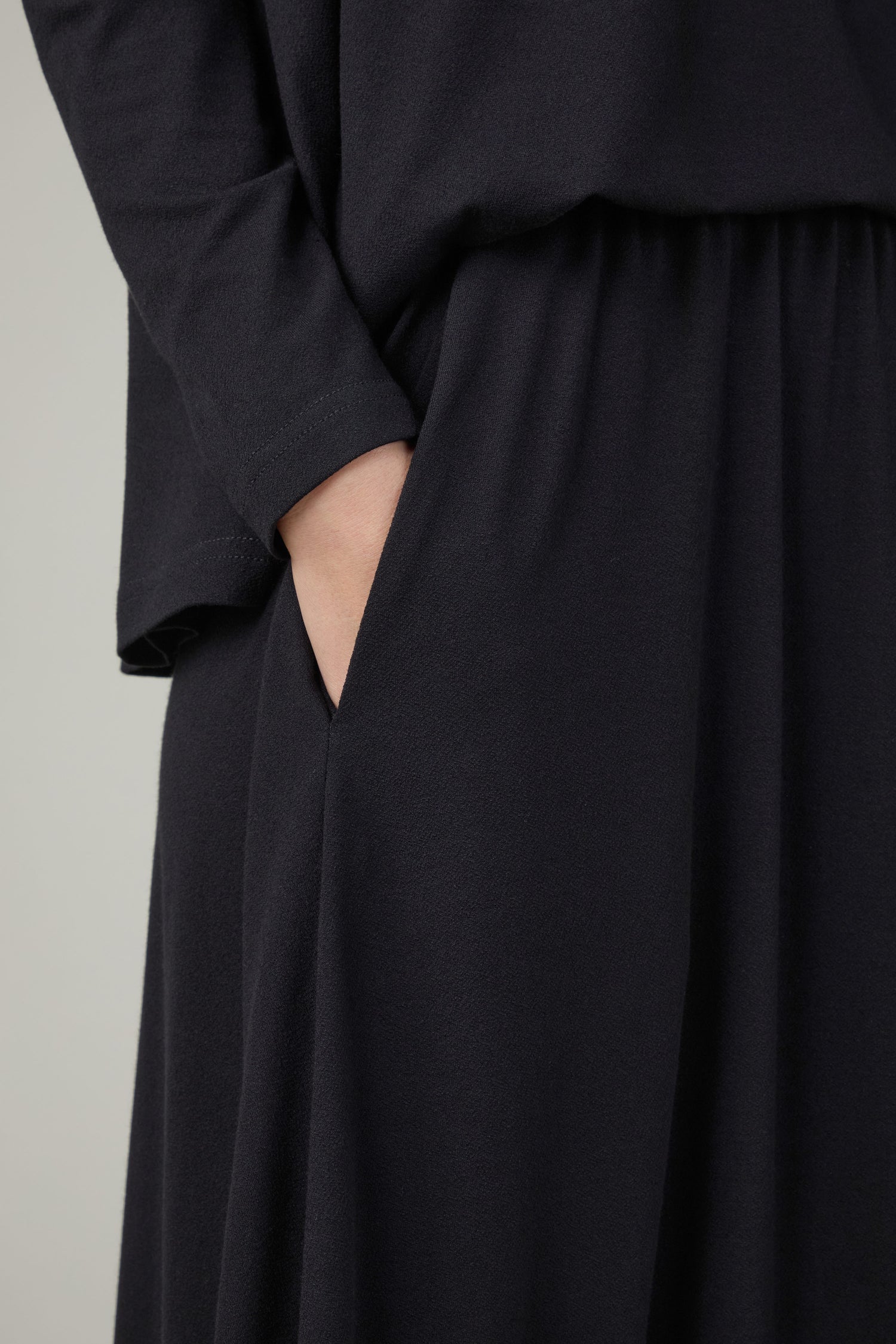 Fluid Crepe Black Bubble Skirt