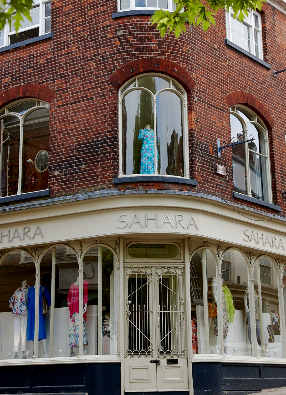 sahara shop front