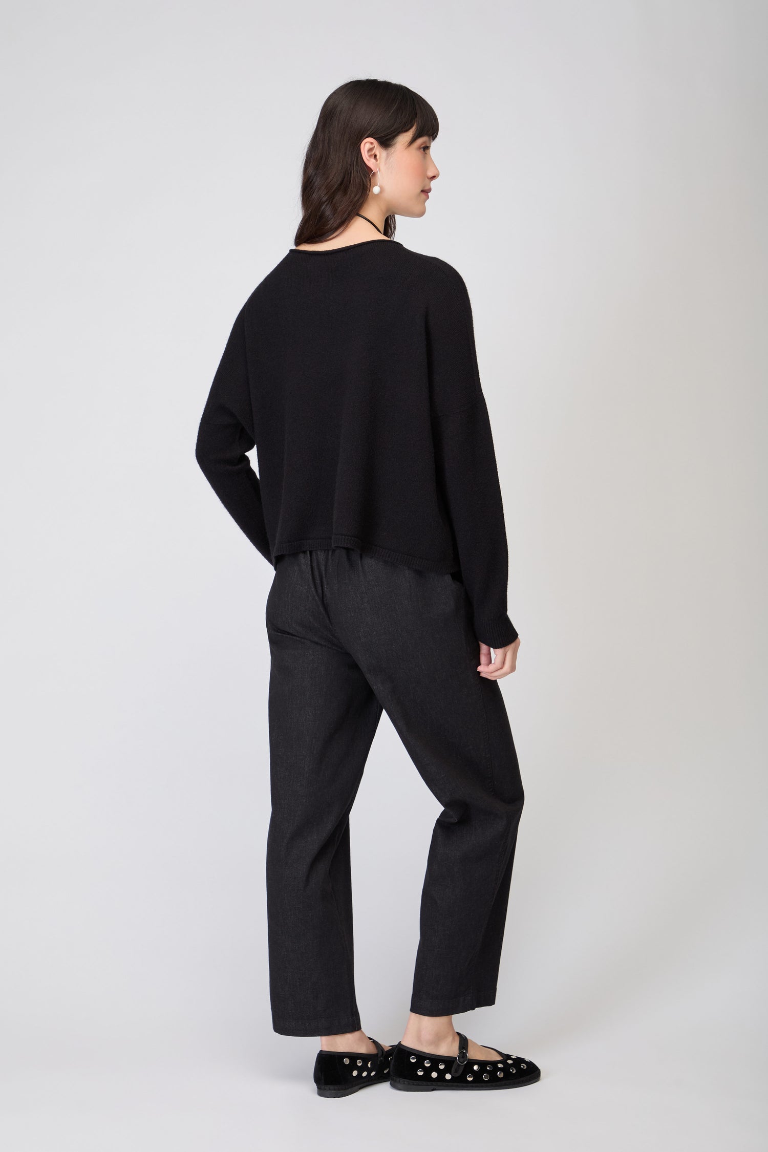 Two Pocket Black Knit