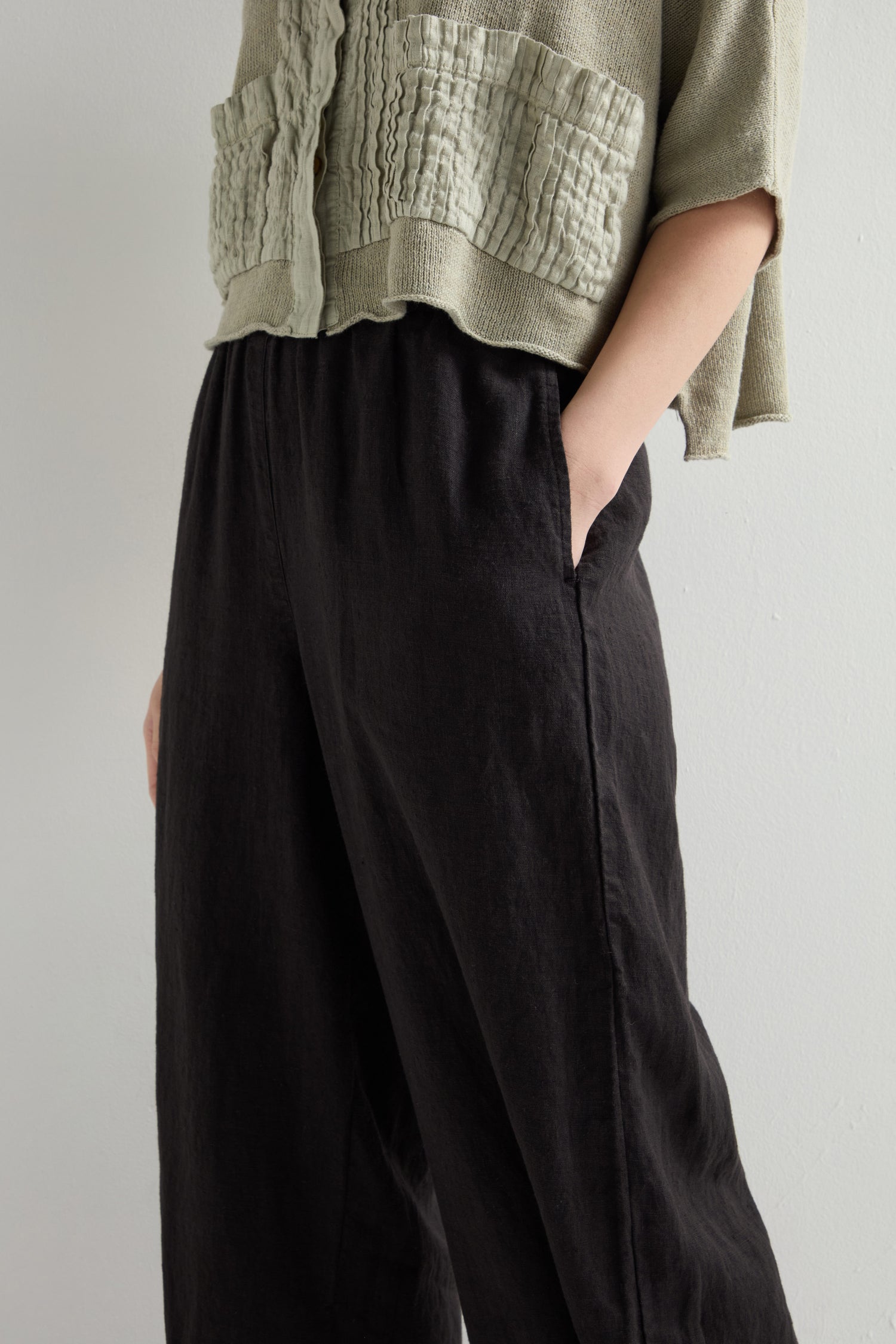 Cropped Cuff Linen Trouser