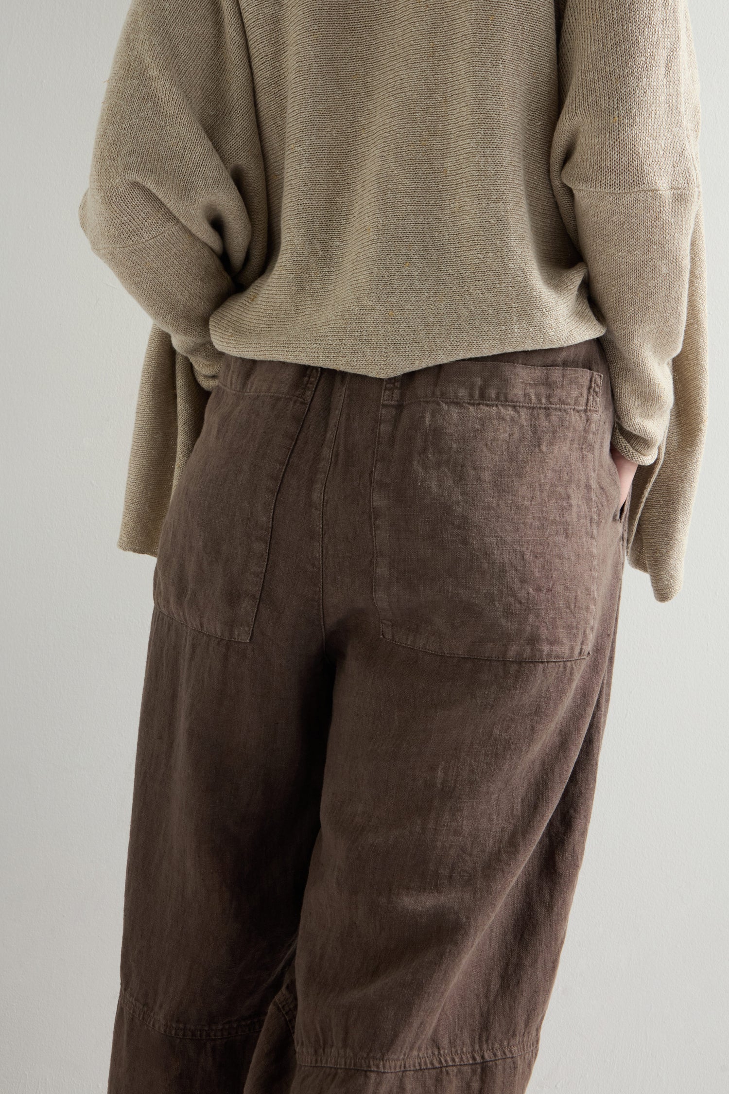 Curved Seamed Linen Trouser