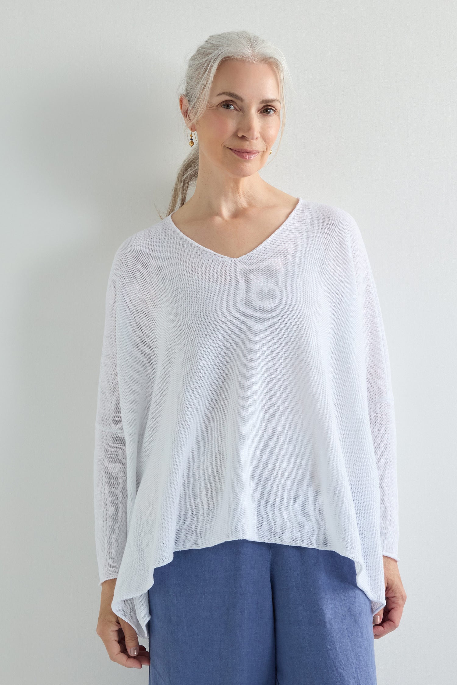 V Neck Easy Fit Linen Knit