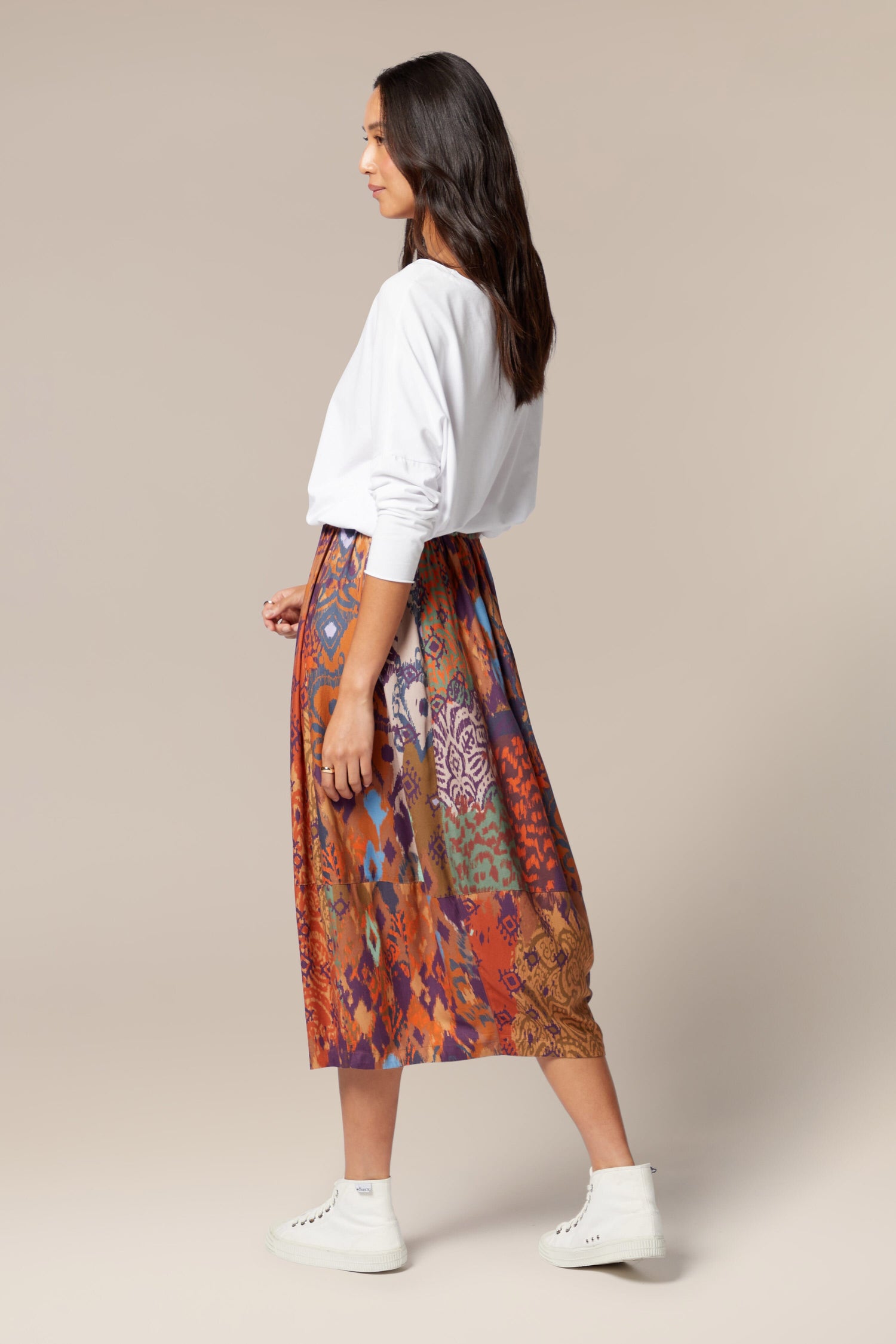 The bohemian beauty showcases her unique style with an Ikat Print Twill Skirt.