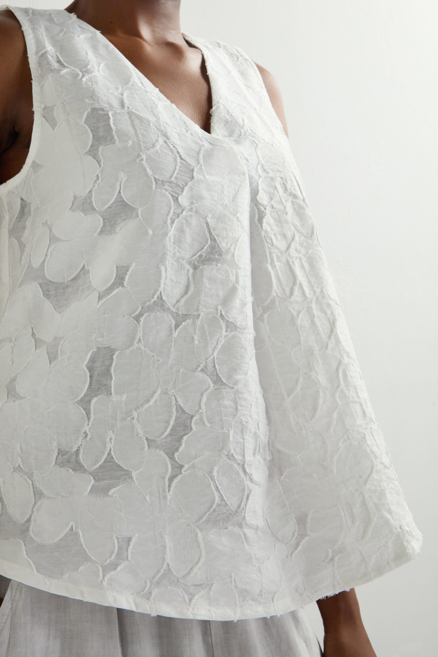 Etched Floral Viscose Vest