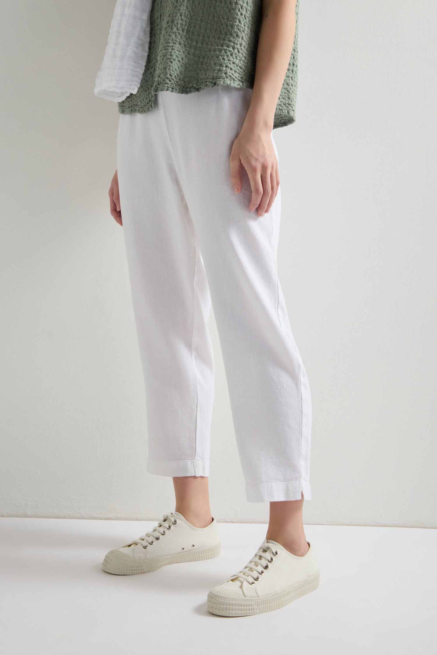 Twisted Linen Slim Trouser