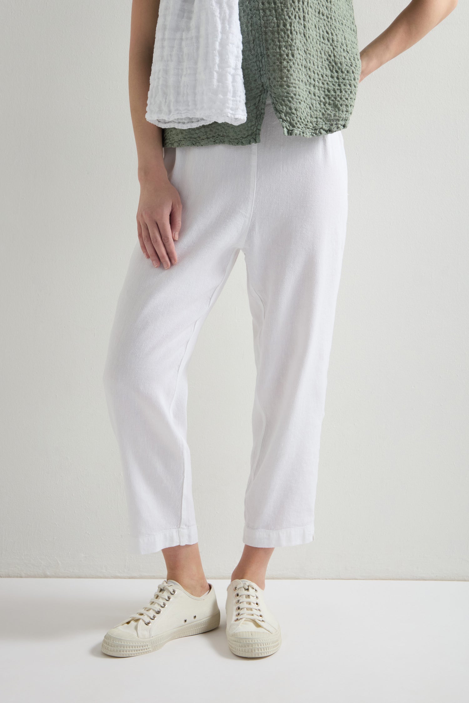 Twisted Linen Slim Trouser