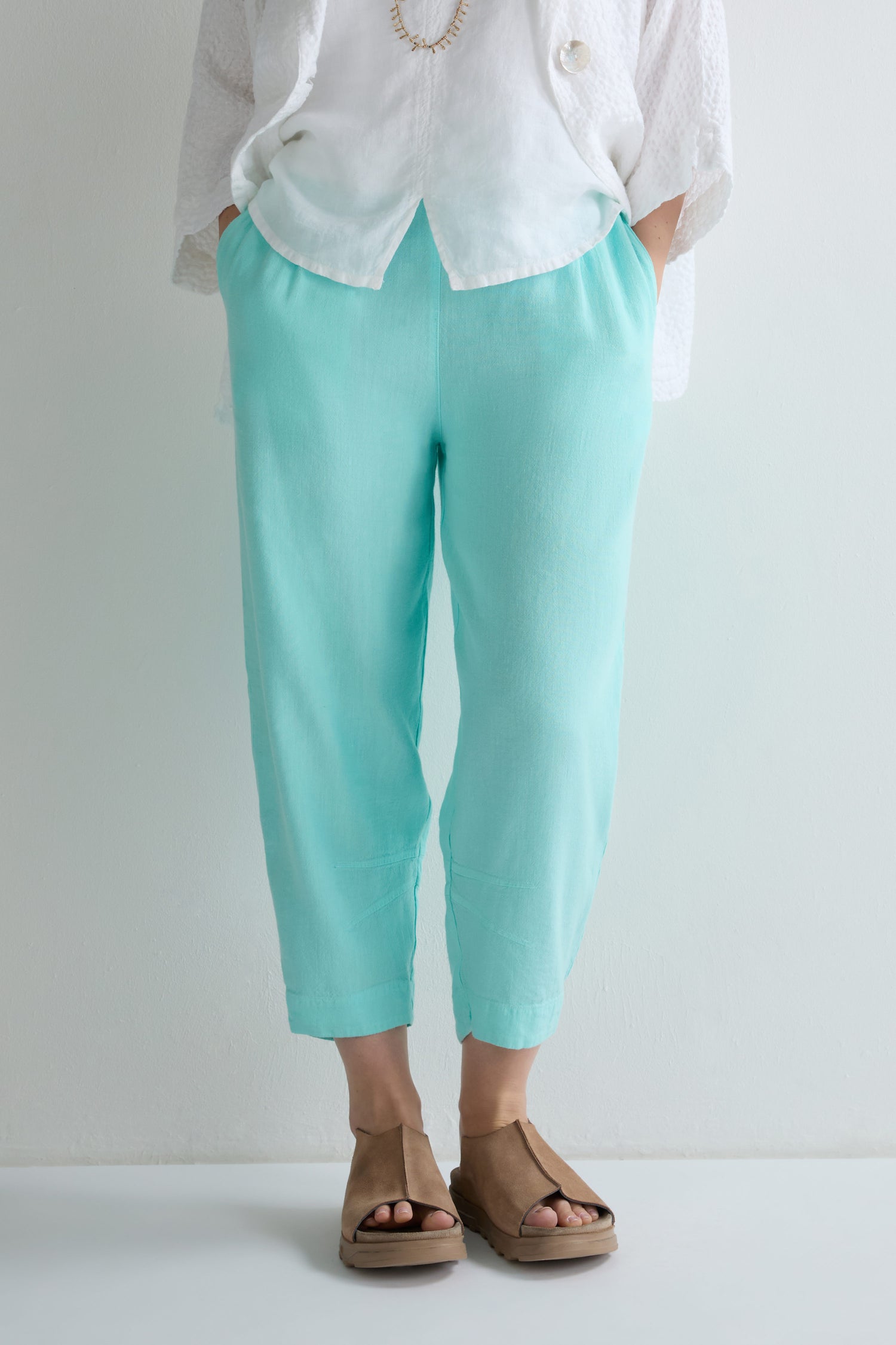 Mint Twisted Linen Crop Bubble Trouser
