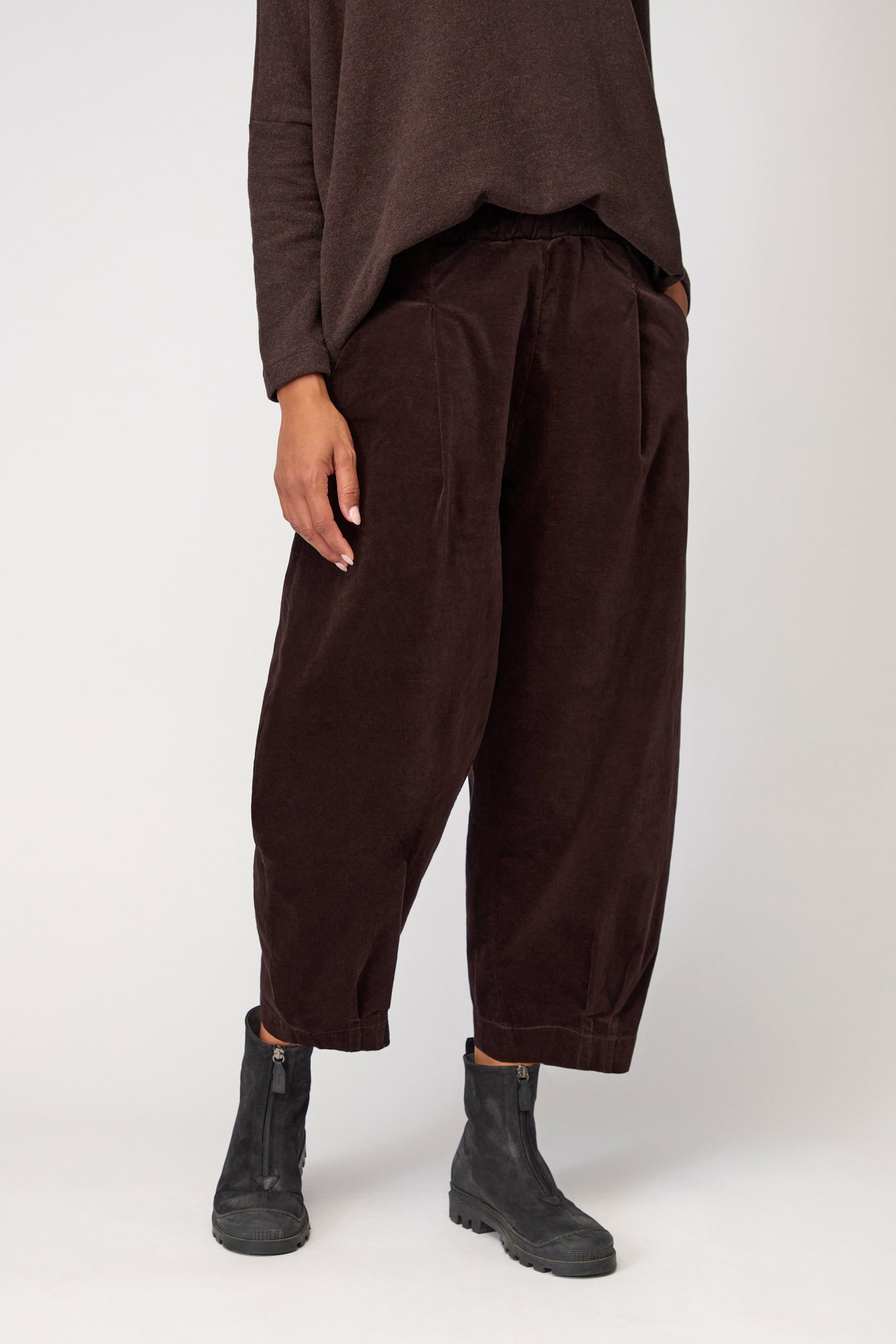 Fine Cord Stretch Trouser