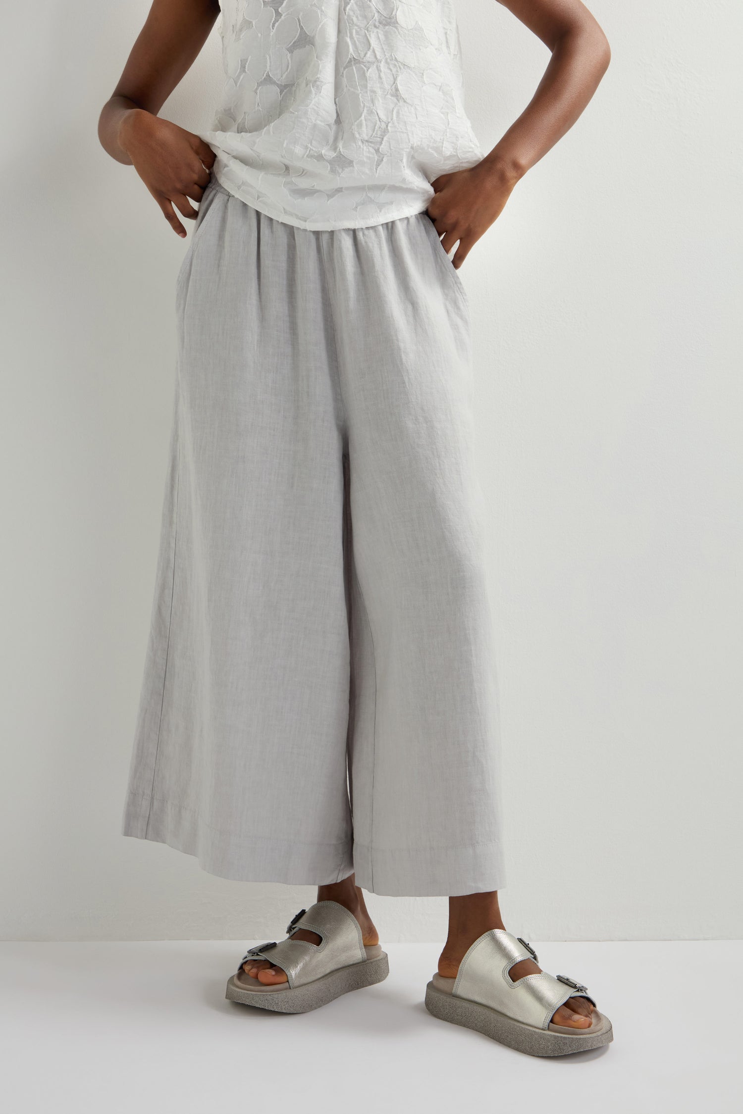 Linen Wide Trouser