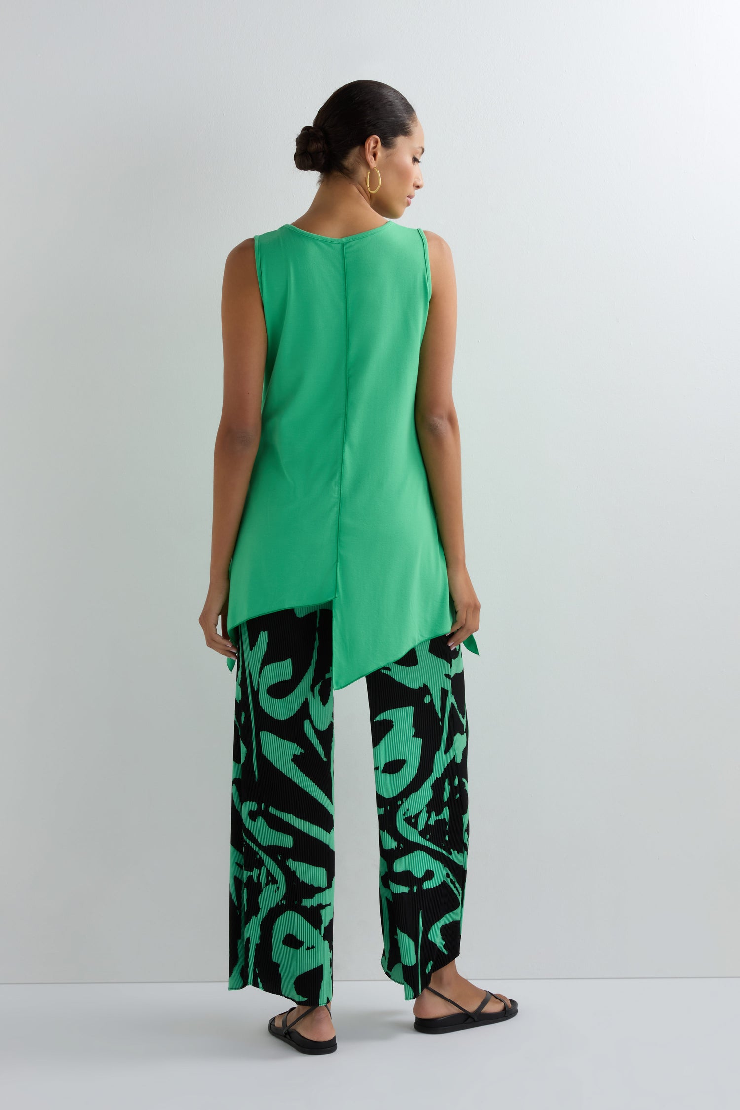 Long Seamed Front Vest