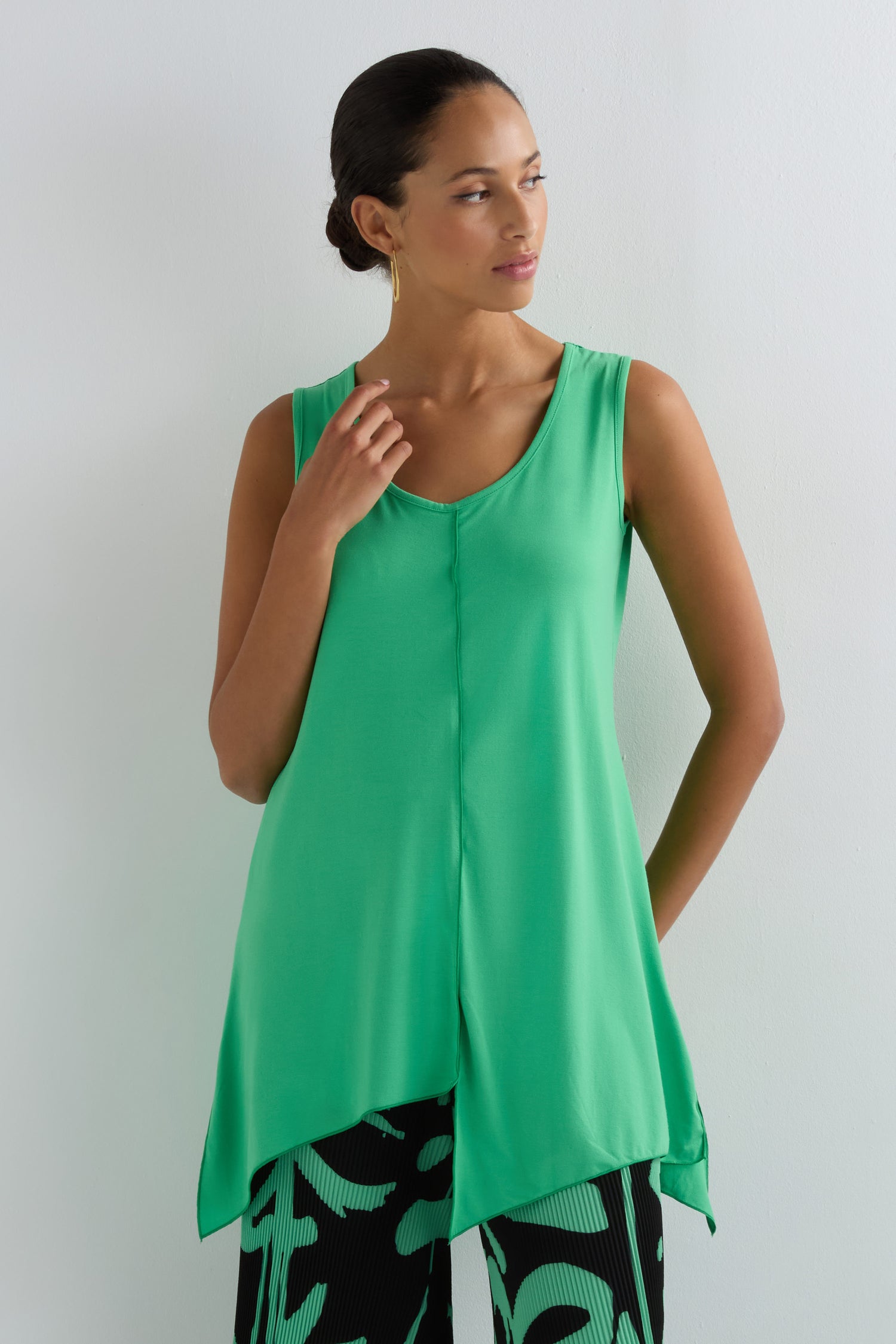 Long Seamed Front Vest