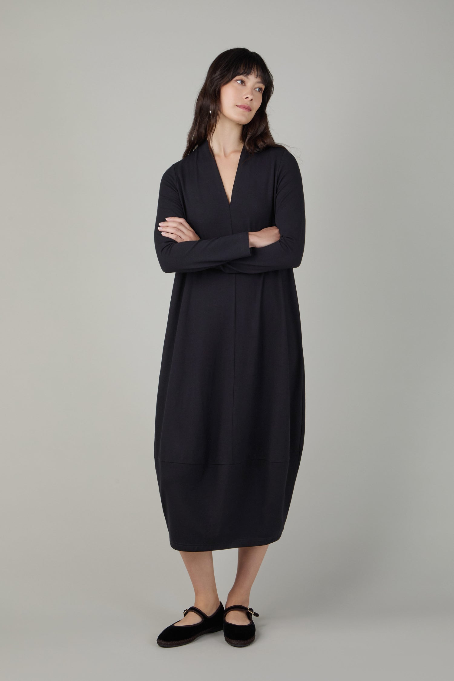Fluid Crepe V Neck Black Bubble Dress
